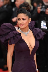 d088f-salma-hayek-vestido-alexander-mcqueen-cannes-2023.webp?w=200&h=300